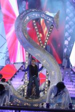 Salman Khan performs at BIG Star Entertainment Awards 2011-3.JPG