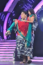 Sunny Leone, Yamamotoyama On the sets of Bigg Boss 5 with Players star cast on 31st Dec 2011 (216).JPG