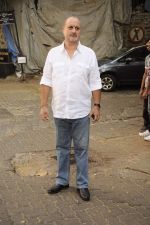 Anupam Kher at Anupam Kher_s book launch in Le Sutra on 3rd Jan 2012 (35).JPG