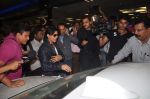 Shahrukh Khan return from Dubai on 3rd Jan 2012 (71).JPG