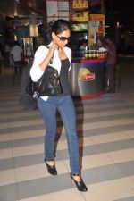snapped at the airport in Mumbai on 4th Jan 2012 (3).jpg