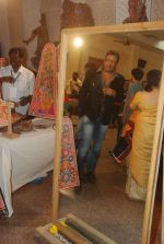 Jackie Shroff at Paramparika Karigar exhibition in Bandra, Mumbai on 5th Jan 2012 (14).JPG