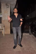 Aftab Shivdasani at Bipasha Basu_s birthday bash at her home in Khar on 6th Jan 2012 (22).jpg