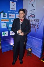 Shahrukh Khan at NDTV Profit Business Leadership Award in Taj Land_s End on 7th Jan 2012 (60).JPG