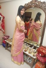 Nethra Raghuraman at the launch of Jinal Kenia_s wedding shop YUME in Juhu, Mumbai on 8th Jan 2012 (88).JPG