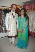 at the launch of Jinal Kenia_s wedding shop YUME in Juhu, Mumbai on 8th Jan 2012 (92).JPG
