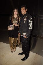 Alka Yagnik, Aadesh Shrivastav at Kailash Kher_s album launch Rangeele in Mumbai on 10th Jan 2012 (36).JPG