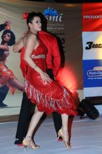 Jasvir Kaur at Ageless Dance show by Sandip Soparrkar in Sheesha Sky Lounge Gold on 10th Jan 2012 (66).JPG