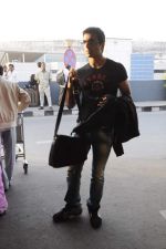 Sonu Sood at CCL Cricket stars snapped at the airport in Mumbai on 11th Jan 2012 (6).JPG