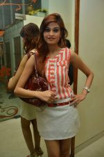 at Aarti Vijay Gupta_s wedding collections fashion show in The Wedding Cafe on 11th Jan 2012 (127).JPG