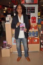 at Biddu_s book launch in Crossword, Mumbai on 13th Jan 2012 (8).JPG