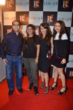 at Captain Vinod Nair and Tulip Joshi_s Army Day in Bistro Grill, Juhu on 13th Jan 2012 (82).JPG