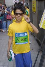 Darsheel Safary at Standard Chartered Mumbai Marathon in Mumbai on 14th Jan 2012 (15).JPG