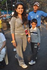 Shaina NC at Standard Chartered Mumbai Marathon in Mumbai on 14th Jan 2012 (177).JPG