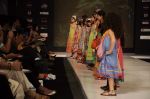 Kids walk the ramp for Mineral at Kids Fashion Week day 1 on 17th Jan 2012 (39).JPG