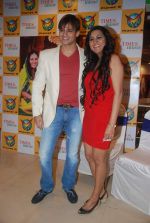 Vivek Oberoi at the launch of Rajnigandha_s album in Planet M on 18th Jan 2012 (22).JPG
