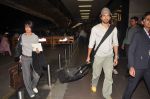 Farhan Akhtar snapped at international airport in Mumbai on 19th Jan 2012 (16).jpg