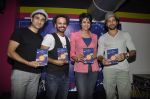 Gul Panag, Farhan Akhtar, Vir Das at the launch of Saurabh Pant Book in Bonoba, Mumbai on 19th Jan 2012 (41).JPG