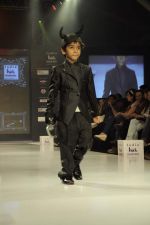 Kids walk the ramp for A Z Couture Show at Kids Fashion Week day 3 on 19th Jan 2012 (15).JPG