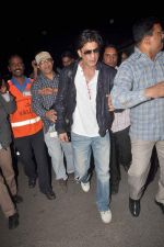 Shahrukh Khan snapped at international airport in Mumbai on 19th Jan 2012 (7).jpg