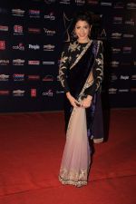 Anushka Sharma at the 7th Chevrolet Apsara Awards 2012 Red Carpet in Yashraj Studio, Mumbai on 25th Jan 2012 (243).JPG