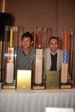 Bhaichung Bhutia, Rahul Bose at sports memorabilia auction in Trident, Mumbai on 27th Jan 2012 (12).JPG