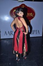 at Designer Aarti Vijay Gupta showcases collection in Rude Lounge on 30th Jan 2012 (12).JPG