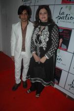 Kunika at the launch of Rajeev Paul_s book in Andheri, Mumbai on 31st Jan 2012 (10).JPG