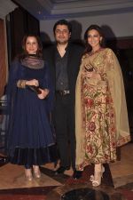 Sonali Bendre at Ritesh & Genelia_s Sangeet Ceremony in Taj Lands end, Mumbai on 31st Jan 2012 (208).JPG