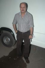 Anupam Kher on the sets of Seven Nights film in Kanjumarg on 1st Feb 2012 (21).JPG