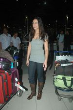 Nargis Fakri snapped at international airport on 1st Feb 2012 (57).JPG