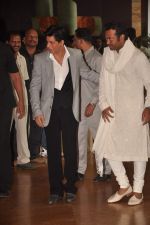 Shahrukh Khan at Ritesh Deshmukh and Genelia wedding in Grand Hyatt, Mumbai on 3rd Feb 2012 (189).JPG