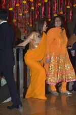 at Ritesh Deshmukh and Genelia wedding in Grand Hyatt, Mumbai on 3rd Feb 2012 (13).JPG