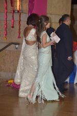 at Ritesh Deshmukh and Genelia wedding in Grand Hyatt, Mumbai on 3rd Feb 2012 (18).JPG