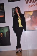 Kareena Kapoor at Ek Mein Aur Ek tu photo exhibition in Cinemax on 3rd Feb 2012 (269).JPG