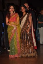 Alvira Khan, Arpita Khan at Genelia D_Souza and Ritesh Deshmukh wedding reception in Hotel Grand Hyatt, Mumbai on 4th Feb 2012 (80).JPG