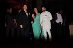 Kareena Kapoor, Saif Ali Khan, Randhir Kapoor at Genelia D_Souza and Ritesh Deshmukh wedding reception in Hotel Grand Hyatt, Mumbai on 4th Feb 2012 (84).JPG