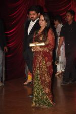Smita Thackeray at Genelia D_Souza and Ritesh Deshmukh wedding reception in Hotel Grand Hyatt, Mumbai on 4th Feb 2012 (149).JPG
