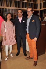 Rahul Bose at Raymonds new store in Warden Road on 6th Feb 2012 (124).JPG