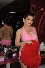 Madhavi Sharma valentine photo shoot in Shivas Studio on 7th Feb 2012 (68).JPG