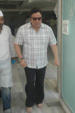 Rishi Kapoor at Raj Knawar_s chautha in Santacruz on 7th Feb 2012 (20).JPG