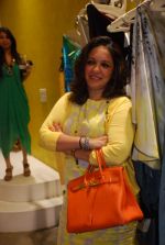 at Ritu Pande_s Romantic Couture hosted by Nisha Jamwal in Creo on 7th Feb 2012 (17).JPG
