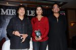 Zakir Hussain, Deepak Pandit, Shreya Ghoshal at the launch of Deepak Pandit_s Album Miracle in at Orchid Hotel, Vile Parle on 8th Feb 2012 (4).JPG