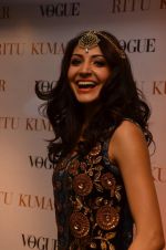 Anushka Sharma at the launch of Ritu Kumar new store in  Raghuvanshi Mills, Mumbai on 9th Feb 2012 (47).JPG