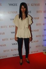 Nethra Raghuraman at the launch of Ritu Kumar new store in  Raghuvanshi Mills, Mumbai on 9th Feb 2012 (1).JPG