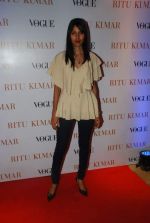 Nethra Raghuraman at the launch of Ritu Kumar new store in  Raghuvanshi Mills, Mumbai on 9th Feb 2012 (127).JPG