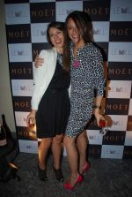 at Moet & Chandon valentine Party in Mumbai on 9th Feb 2012 (28).JPG