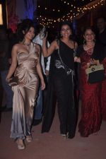 Kajol, Tanisha Mukherjee, Tanuja at Stardust Awards red carpet in Mumbai on 10th Feb 2012 (116).JPG