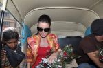 Amy Jackson celebrate Valentines day with students of MMK college on 14th Feb 2012 (20).JPG