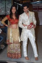 Kishwar Merchant at Designer Saazish Sidhu and Shaina Singh debut bridal show in Khaugalli on 13th Feb 2012 (66).JPG